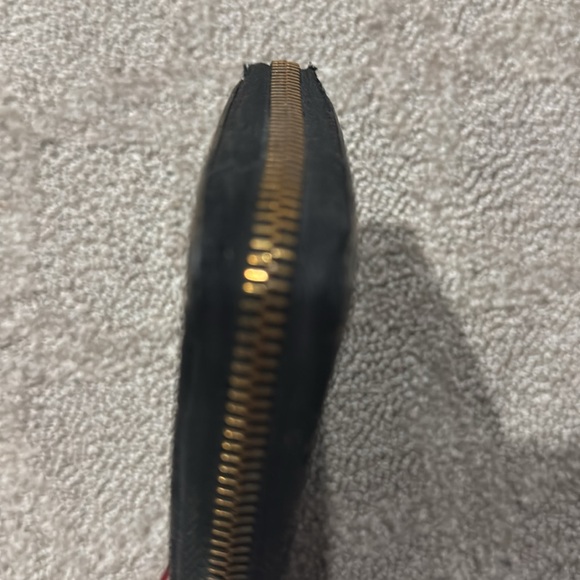 Louis Vuitton Tadashi Murakami black leather multicolor wallet, very well used. - Picture 4 of 8